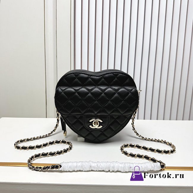 Fortok Chanel CC Love Heart Bag Black 18x19 x5.5cm - 1