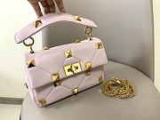 Fortok Valentino Garavani Roman Stud Shoulder Bag Light Pink 28x 18x 8cm - 1