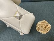 Fortok Valentino Garavani Roman Stud Shoulder Bag White 28x 18x 8cm - 6