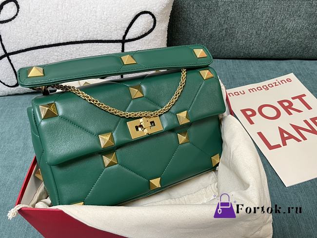 Fortok Valentino Garavani Roman Stud Shoulder Bag Green 28x 18x 8cm - 1