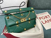 Fortok Valentino Garavani Roman Stud Shoulder Bag Green 28x 18x 8cm - 1