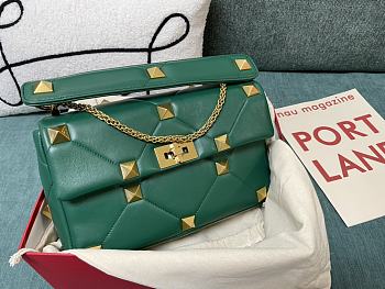 Fortok Valentino Garavani Roman Stud Shoulder Bag Green 28x 18x 8cm