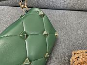 Fortok Valentino Garavani Roman Stud Shoulder Bag Full Green 28x 18x 8cm - 6