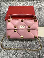 Fortok Valentino Garavani Roman Stud Shoulder Bag Pink 28x 18x 8cm - 1