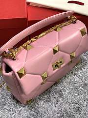 Fortok Valentino Garavani Roman Stud Shoulder Bag Pink 28x 18x 8cm - 6