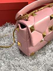 Fortok Valentino Garavani Roman Stud Shoulder Bag Pink 28x 18x 8cm - 2