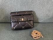 Fortok Valentino Garavani Roman Stud Shoulder Bag Full Black 28x 18x 8cm - 5