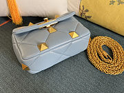 Fortok Valentino Garavani Roman Stud Small Shoulder Bag Blue 19 x 13 x 6cm - 4