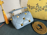 Fortok Valentino Garavani Roman Stud Small Shoulder Bag Blue 19 x 13 x 6cm - 2