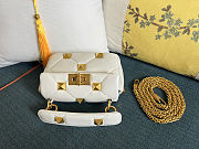 Fortok Valentino Garavani Roman Stud Small Shoulder Bag White 19 x 13 x 6cm - 3