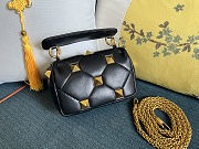 Fortok Valentino Garavani Roman Stud Small Shoulder Bag Black 19 x 13 x 6cm - 5