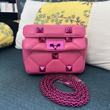 Fortok Valentino Garavani Roman Stud Small Shoulder Bag Hot Pink 19 x 13 x 6cm