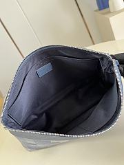 Fortok Louis Vuittonn Pochette Voyage Souple Pouch Damoflage Coated Canvas Denim M28846 30 x 21 x 7.5 cm - 5