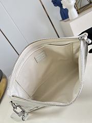 Fortok Louis Vuitton Pochette To-Go Monogram Shadow White 30 x 21.5 x 1cm - 5