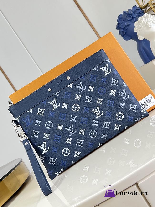 Fortok Louis Vuitton Pochette To-Go Monogram Shadow Navy Blue 30 x 21.5 x 1cm - 1