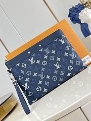 Fortok Louis Vuitton Pochette To-Go Monogram Shadow Navy Blue 30 x 21.5 x 1cm - 1