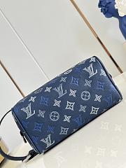 Fortok Louis Vuitton Locker Dopp Kit Navy Blue Monogram Shadow 23 x 13 x 12cm - 5