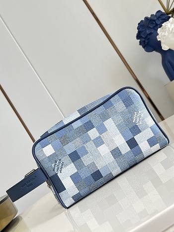 Fortok Louis Vuitton Dopp Kit Denim Blue Damoflage Coated Canvas 23 x 13 x 12cm