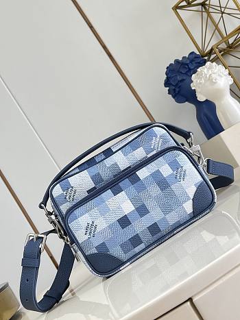 Fortok Louis Vuitton Nil D16 Blue Damoflage Coated Canvas 25 x 17.5 x 11cm
