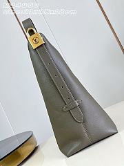 Fortok Louis Vuitton Low Key Hobo MM Dark Fango 31 x 35 x 18 cm - 2