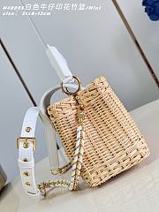 Fortok Louis Vuitton Capucines Mini Rattan Handbag White 21 x 13.6 x 8cm - 6