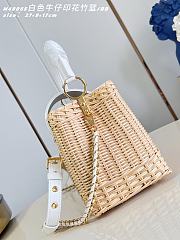 Fortok Louis Vuitton Capucines Rattan Handbag White 27 x 17.3 x 9cm - 3