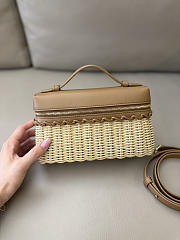Fortok Loro Piana Extra Pocket L19 Raffia Tan 19*7*12cm - 1