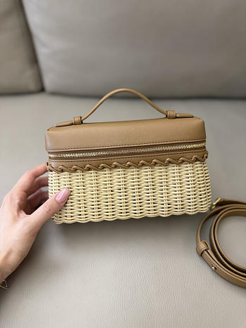 Fortok Loro Piana Extra Pocket L19 Raffia Tan 19*7*12cm