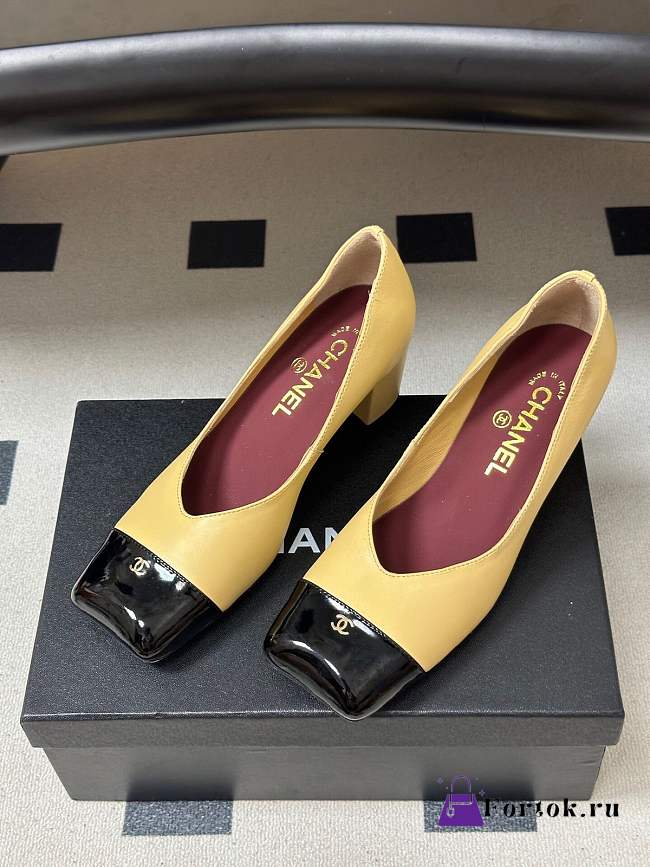 Fortok Chanel 2026ss pumps Square-toed Beige - Black - 1