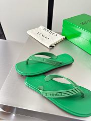 Fortok Bottega Veneta Sampieri Thong Sandals Grass Green Rubber - 2