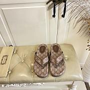 Fortok Gucci Vittoria GG canvas thong sandals Brown - 1