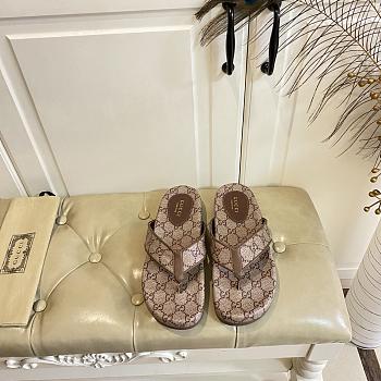 Fortok Gucci Vittoria GG canvas thong sandals Brown