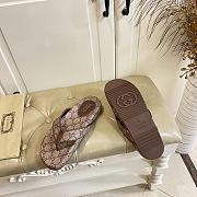 Fortok Gucci Vittoria GG canvas thong sandals Brown - 2