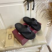 Fortok Gucci Vittoria GG canvas thong sandals Black 01 - 6