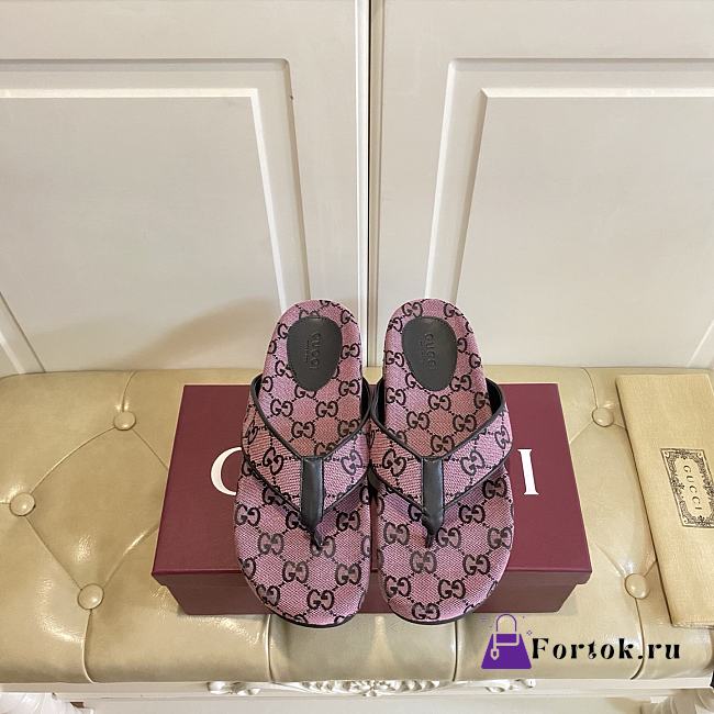 Fortok Gucci Vittoria GG canvas thong sandals Pink - 1