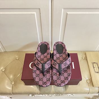 Fortok Gucci Vittoria GG canvas thong sandals Pink
