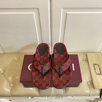 Fortok Gucci Vittoria GG canvas thong sandals Red