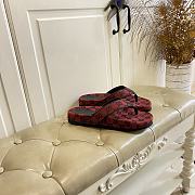Fortok Gucci Vittoria GG canvas thong sandals Red - 2