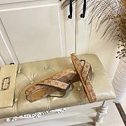 Fortok Gucci Vittoria GG canvas thong sandals Yellow - Red - 2