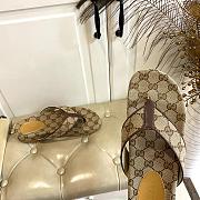 Fortok Gucci Vittoria GG canvas thong sandals Brown 02 - 2
