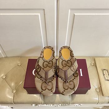 Fortok Gucci Vittoria GG canvas thong sandals
