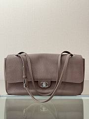 Fortok Chanel 2026ss  Chanel Maxi Flapbag Beige 19.5*32*10cm - 1