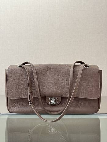 Fortok Chanel 2026ss  Chanel Maxi Flapbag Beige 19.5*32*10cm