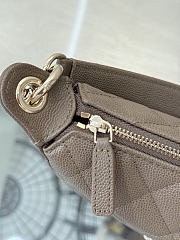 Fortok Chanel Half Moon Hobo Caviar Taupe 23-13-5cm - 3