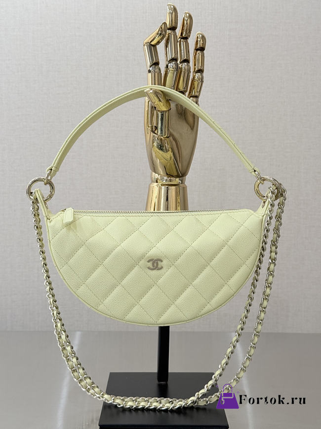 Fortok Chanel Half Moon Hobo Caviar Light Yellow 23-13-5cm - 1