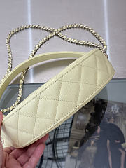 Fortok Chanel Half Moon Hobo Caviar Light Yellow 23-13-5cm - 4