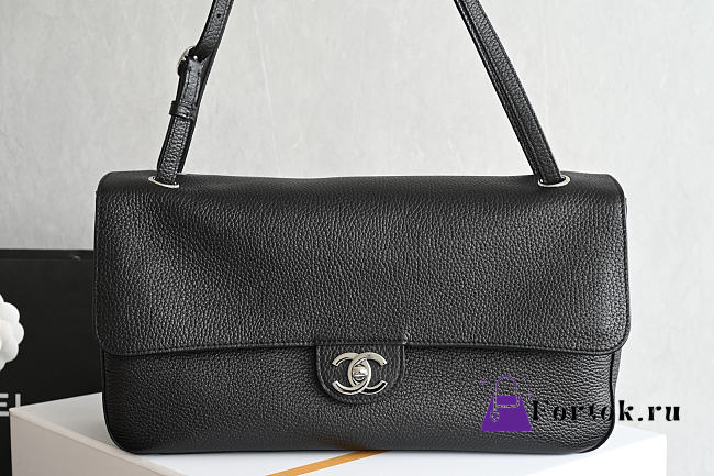 Fortok Chanel 2026ss Chanel Maxi Flapbag Black 19.5*32*10cm - 1