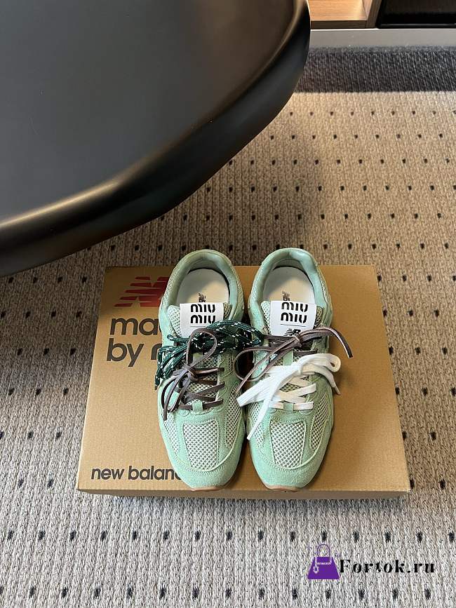 Fortok New Balance x Miu Miu 530 SL Sneakers Sage Green - 1