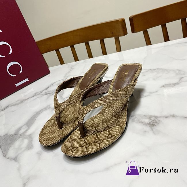 Fortok Gucci Vittoria Thong Sandals Beige GG Canvas 5.5cm - 1