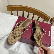 Fortok Gucci Vittoria Thong Sandals Beige GG Canvas 5.5cm - 6